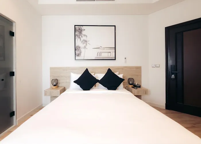 Full Moon Guesthouse